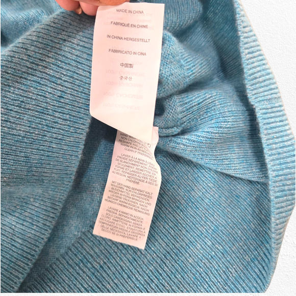 J. Crew Soft Blue Italian Cashmere V-Neck Popover Cozy Knit Sweater Size Medium - Picture 6 of 10